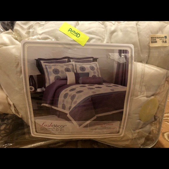 Double Comforter Set - Picture 8 of 8